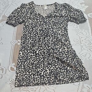 Black and Khaki Puff Sleeve Sheath Midi Dress